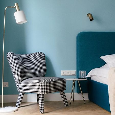 Miro Rooms French - Quiet Chic, Free Private Parking 里加 外观 照片