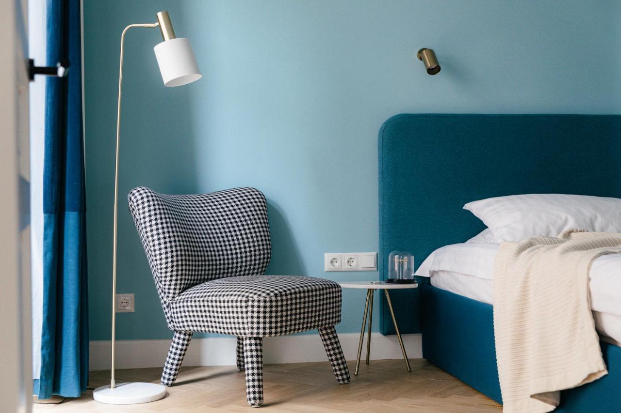 Miro Rooms French - Quiet Chic, Free Private Parking 里加 外观 照片